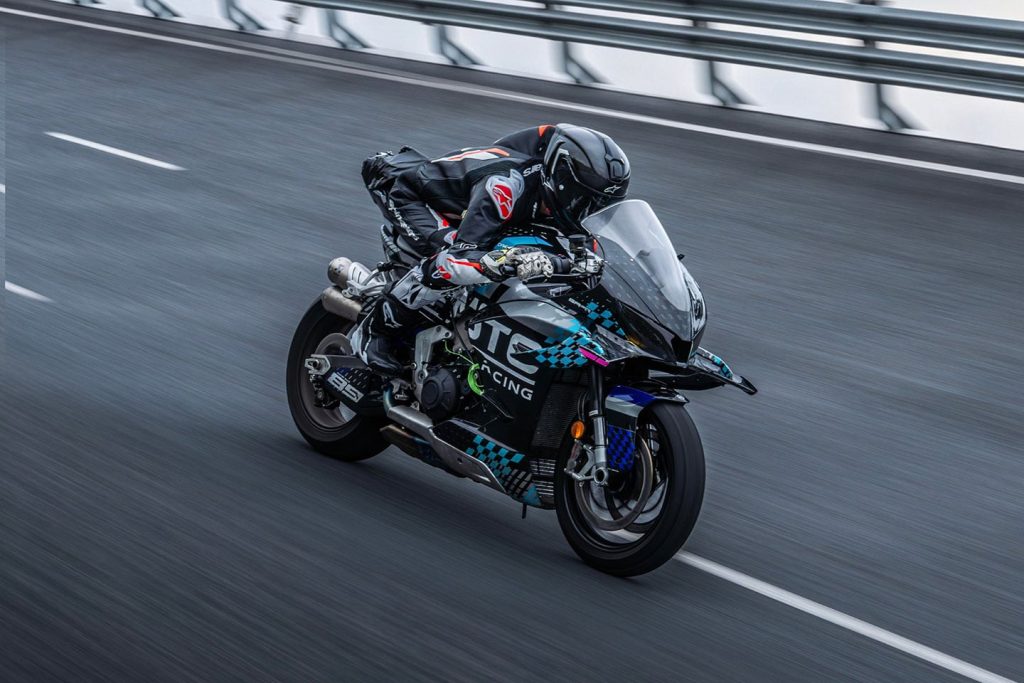 CFMoto Shows Off V4 SR-RR’s 196 Mph Potential