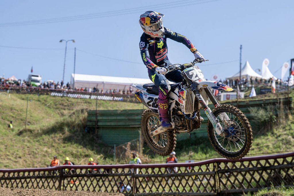 MXGP of Czech Republic: De Wolf back in action while Everts claims MX2 race win