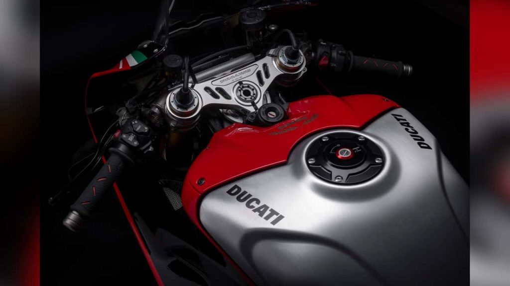 Ducati Fills Gap in Panigale Range With V4 SP for 2027
