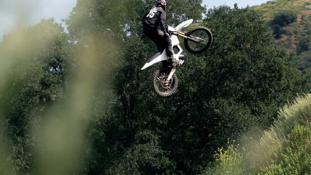 Swappable Batteries, Inexpensive, Yet Superiorly Capable: Bonnell’s 805 RX EV Dirt Bike Is Here
