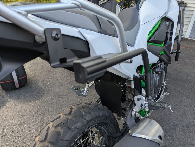 KLE500 Install: SHAD 3P Side Rack vs Kawasaki Rear Carrier